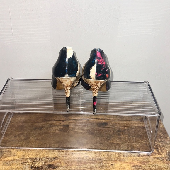 Nine West Frolic Floral Pumps - Picture 7 of 11